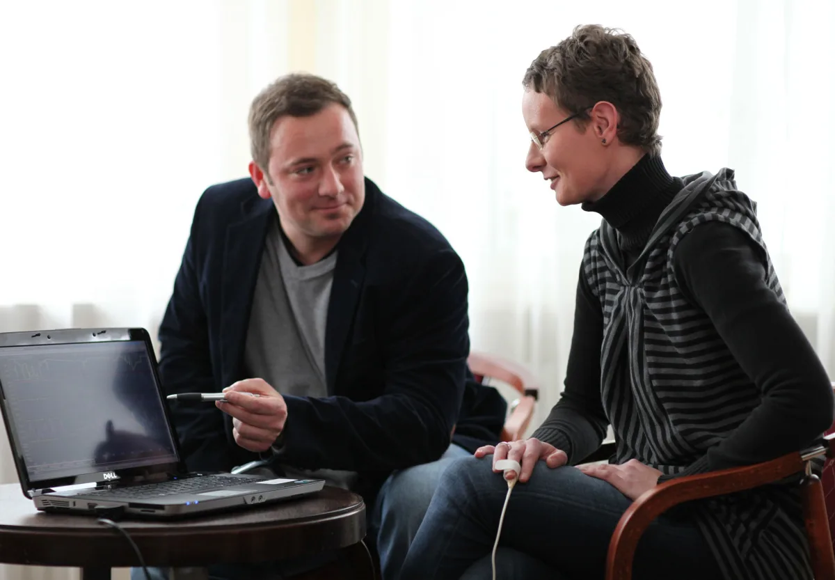 Biofeedback-Sitzung am Bildschirm